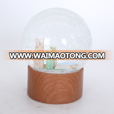 High quality custom wooden base snow globe with high quality clear water wood water ball